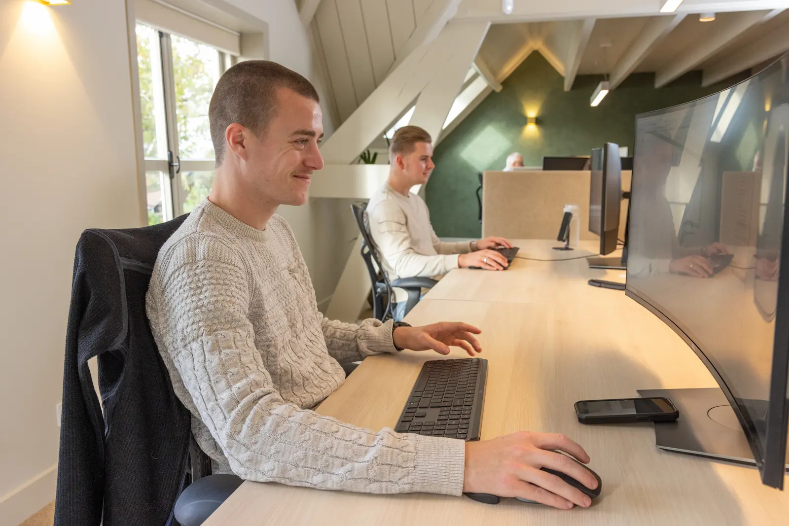 Technisch tekenaars aan het werk.