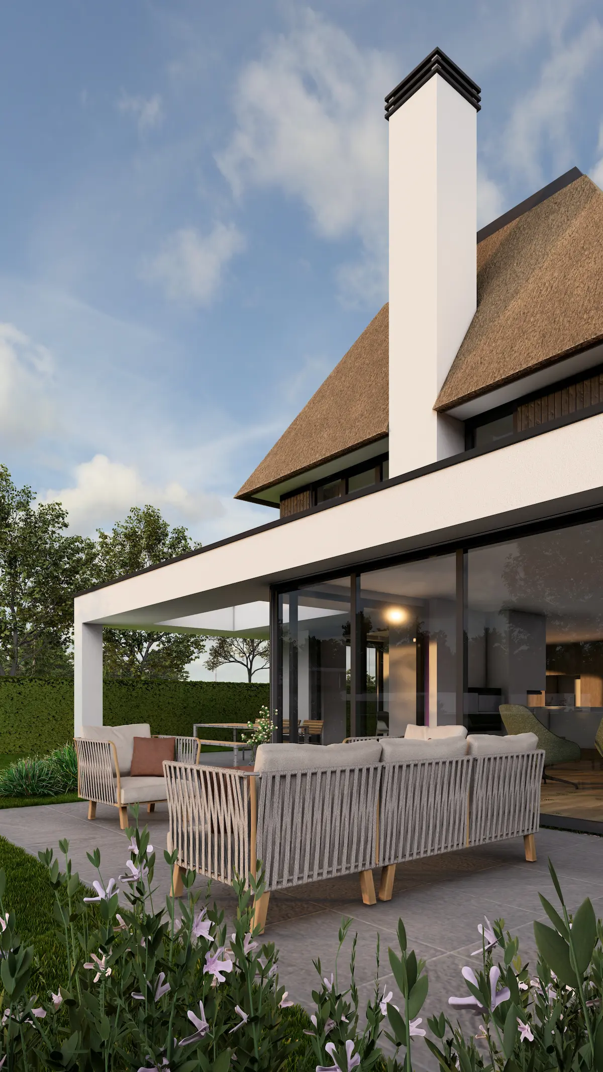 Overdekt terras van moderne villa met rieten kap, glazen pui en buitenhaard &ndash; architect in Oud Alblas.